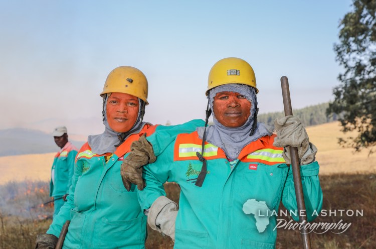 Women fire fighers (3)